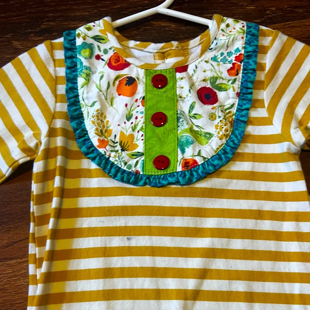 RicRac & Ruffles Romper - Picture 2 of 3